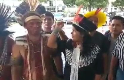 kahu e a deputada