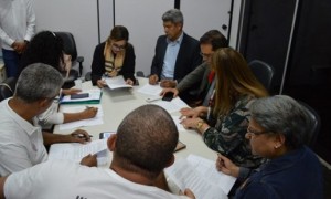 ACABOU A GREVE UNI 2