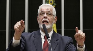 Jorge-Solla-PT-BA-denuncia-falta-de-medicamentos-no-Ministério-da-Saúde