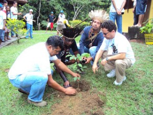 seminário tupinambá claudio-plantando (1)