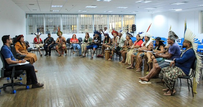joenia e indigenas da bahia