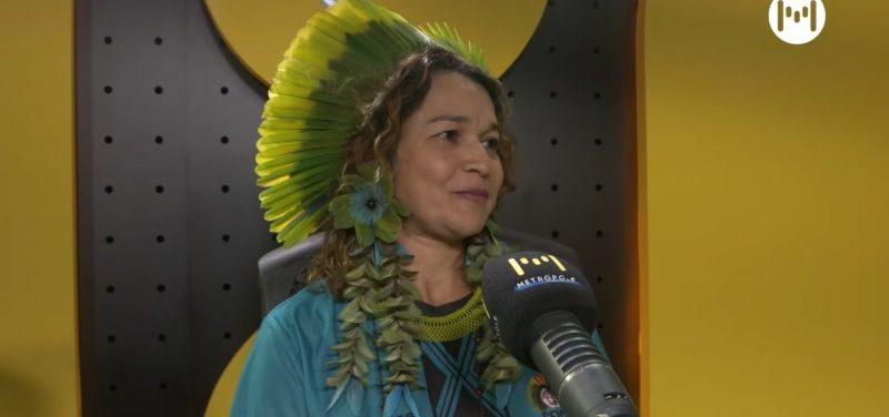 COORDENADORA-INDIGENA-COROA-VERMELHA